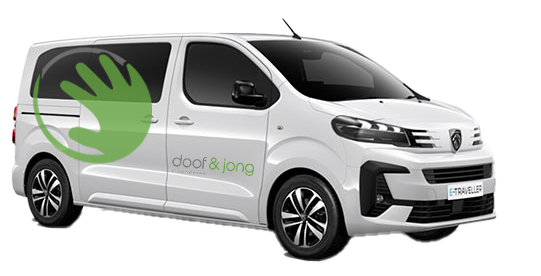 minibus met logo van DJ